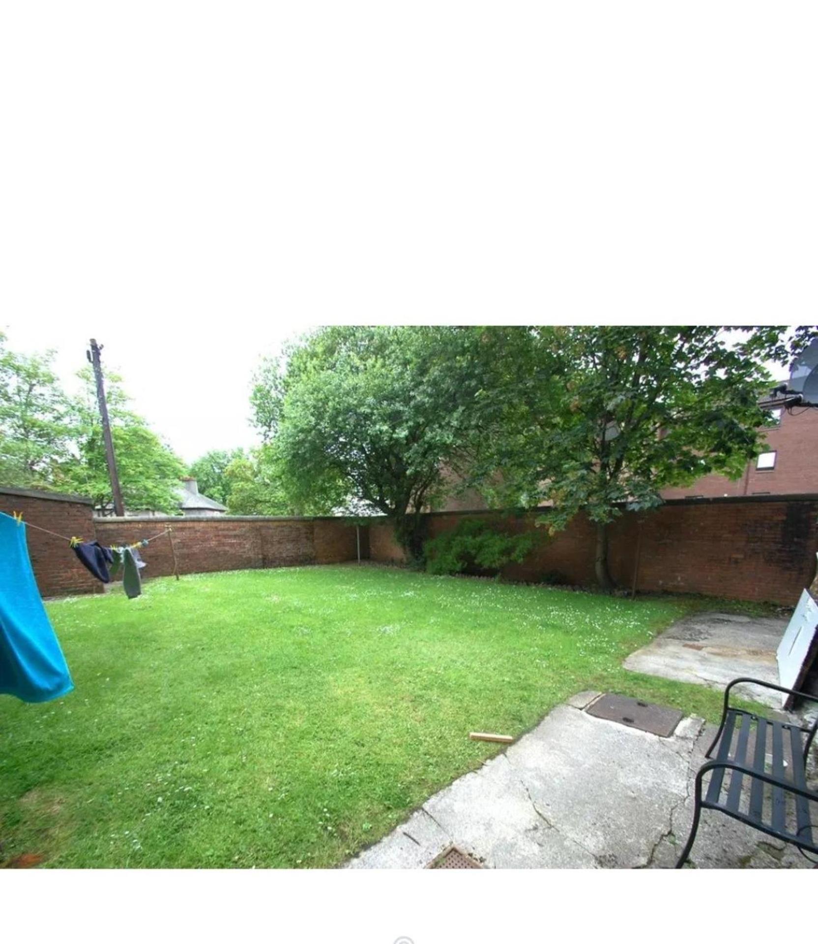 Flat In Close To Local Amenities Appartement